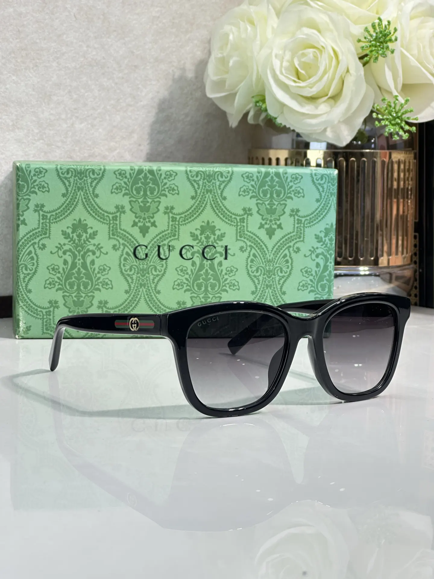 Gucci 方框太陽眼鏡 黑色 太陽鏡
