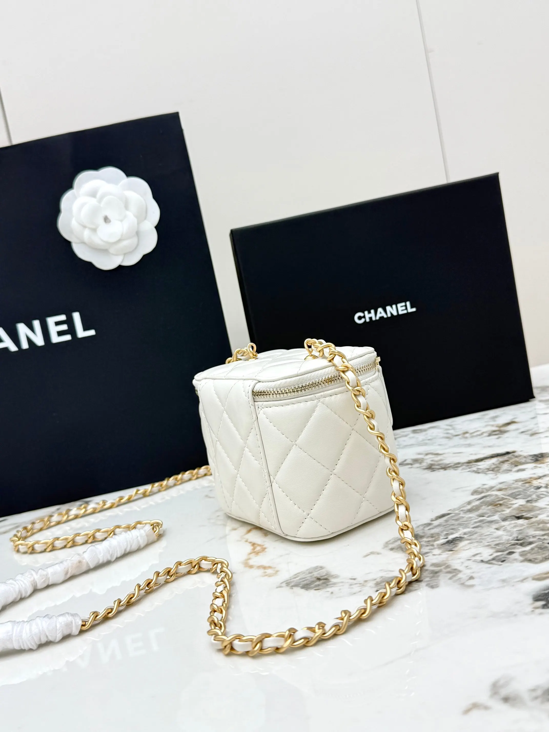 CHANEL 金色 羊皮 链条包 精致链条款