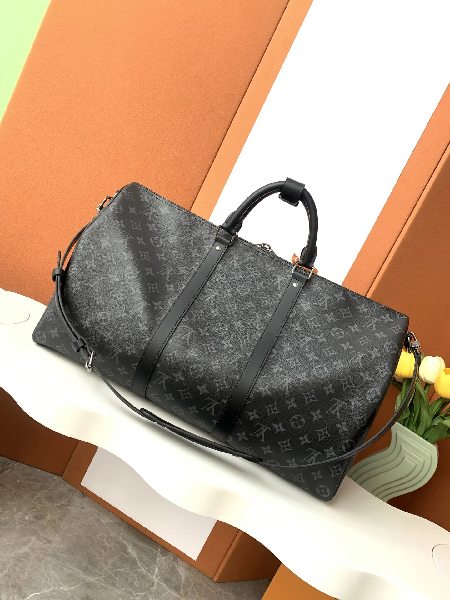 LV travel bag, large-capacity travel model Image 3 LV travel bag, large-capacity travel model Image 3