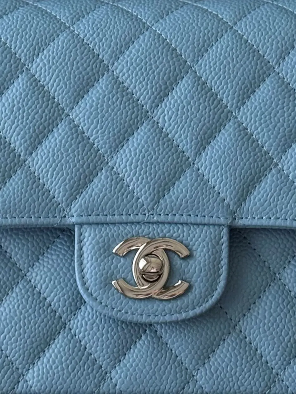 Chanel 浅蓝色鱼子酱牛皮翻盖链条包 金扣 复古