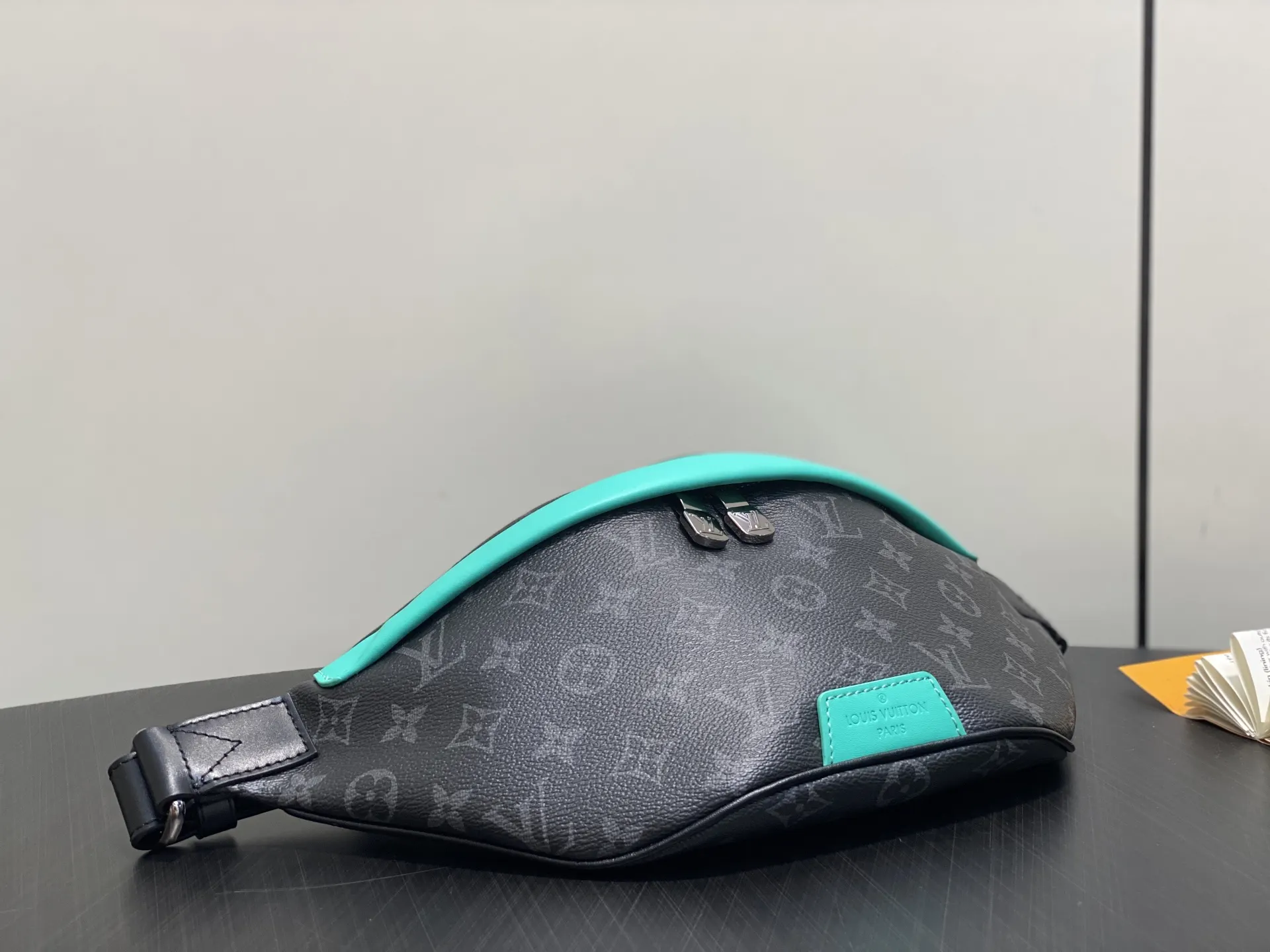 Green Crossbody Bag Lightweight Canvas