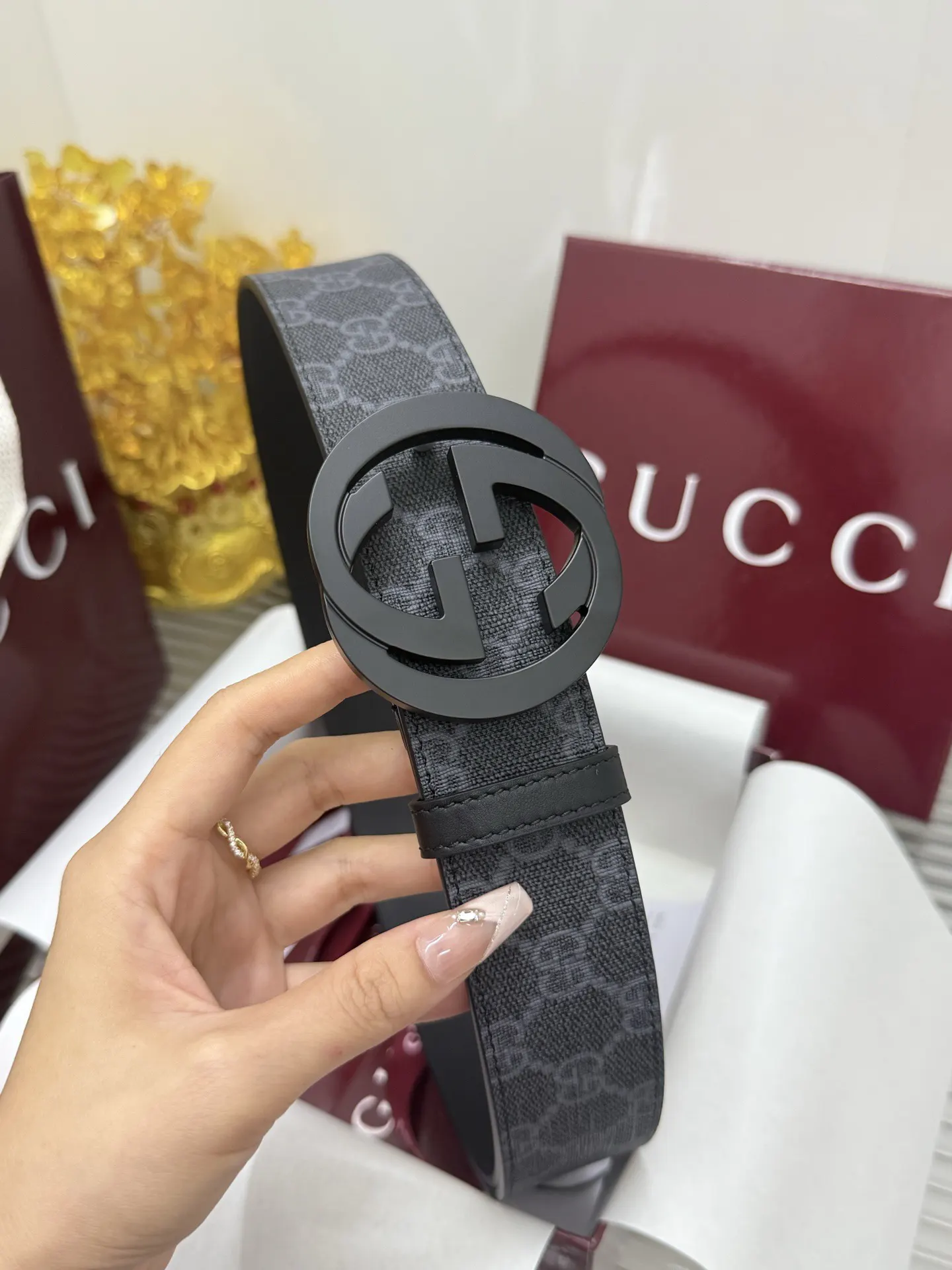 Gucci Double G 皮革腰帶 黑色