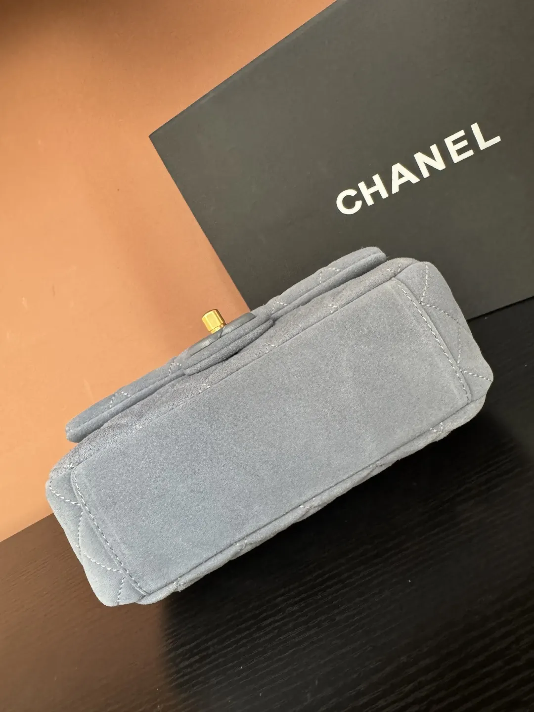 Chanel 麂皮 翻盖 链条包