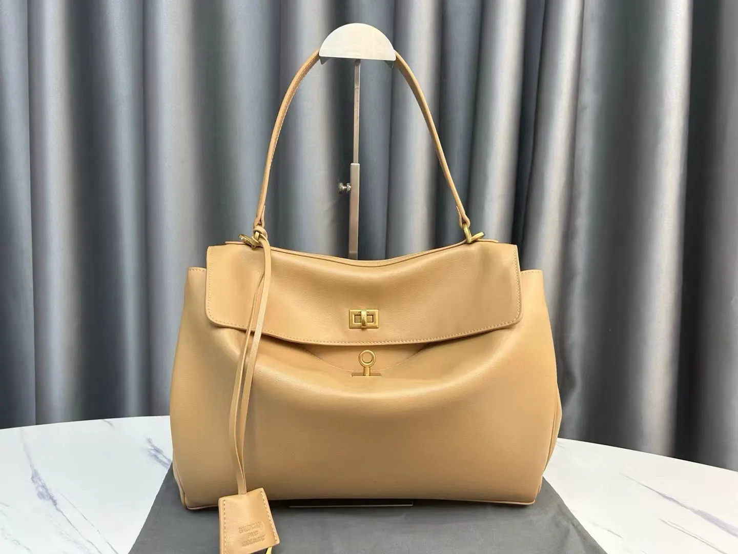 千呼万唤的rodeo bag 精选款