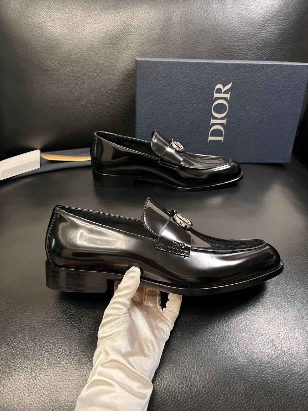 Dior 棕灰牛皮乐福鞋 复古通勤款