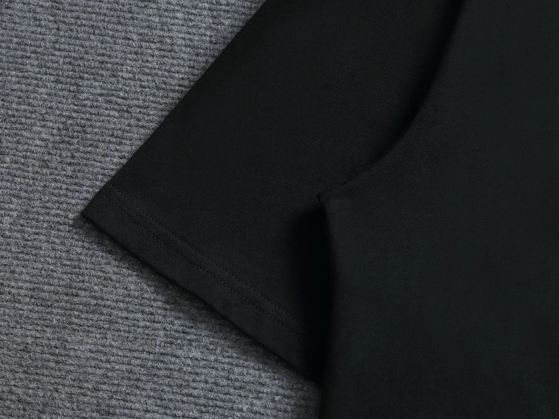 Balenciaga 黑色 Logo 短袖T恤(數字3) Balenciaga 黑色 Logo 短袖T恤(數字3)