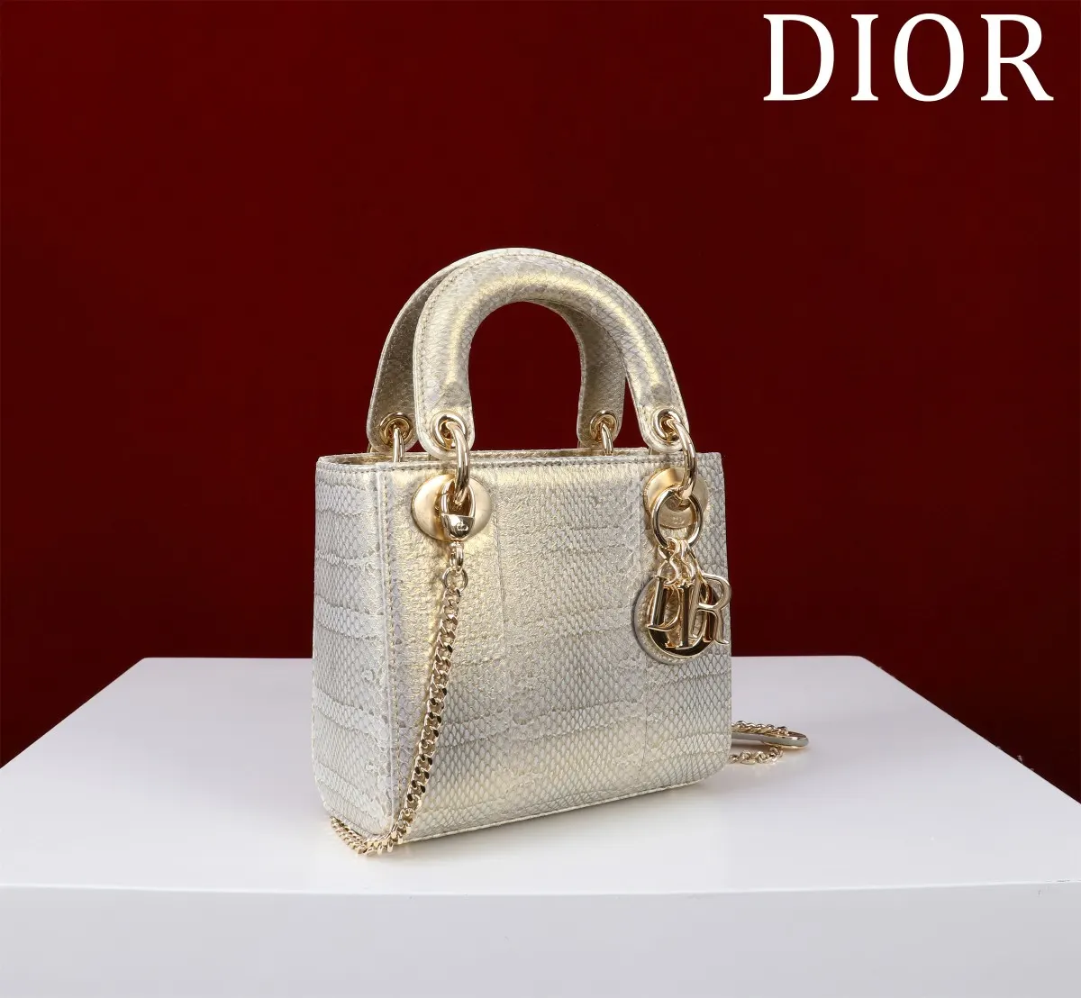 Dior Lady Dior 金色藤格纹手提斜挎包 经典款