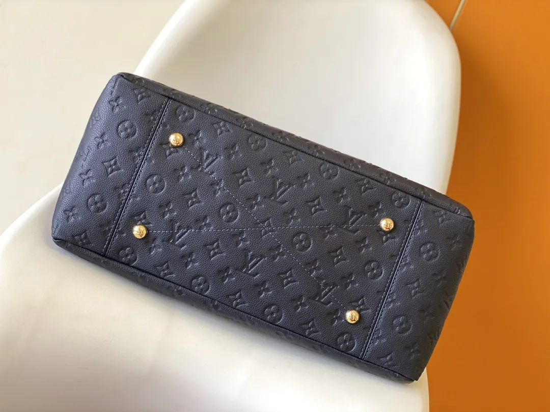 LV black and blue color scheme handbag Image 4 LV black and blue color scheme handbag Image 4