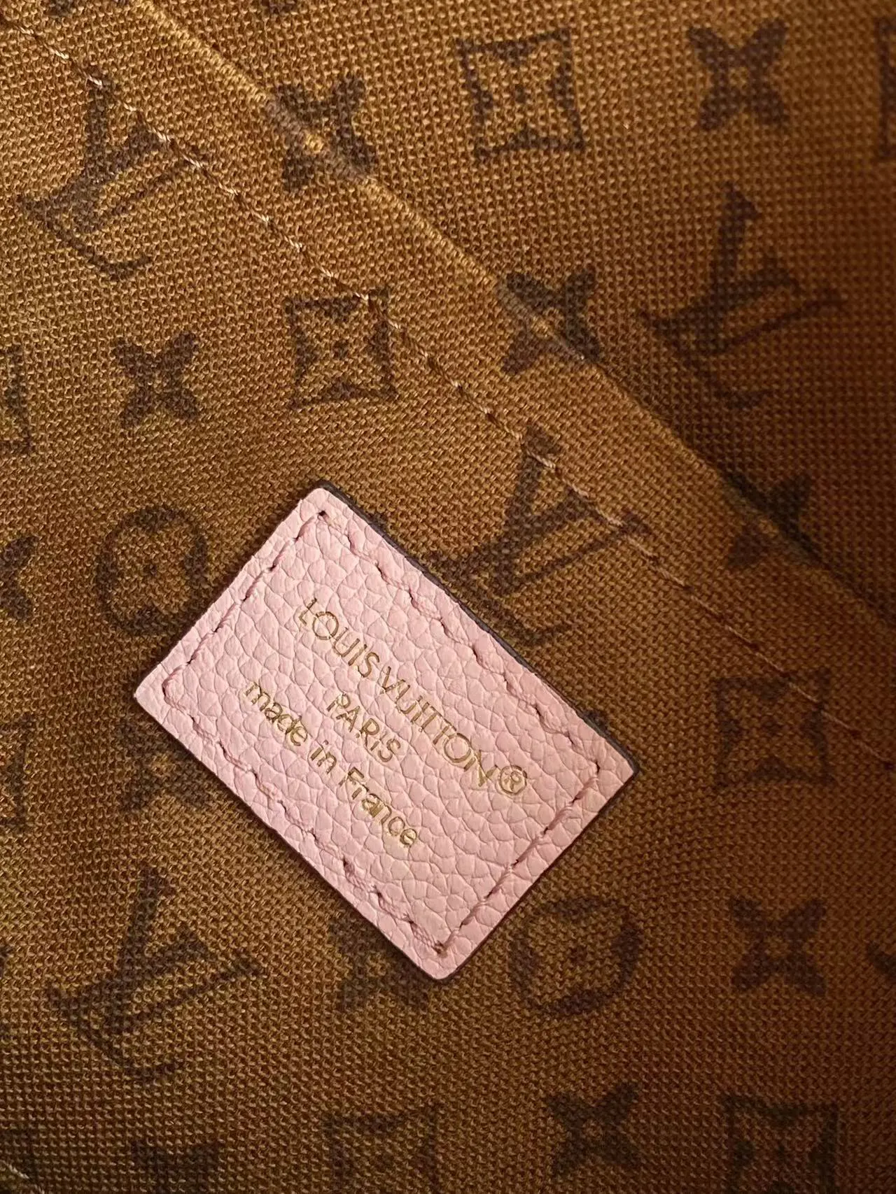 Louis Vuitton Black Fashion Item Travel Leather
