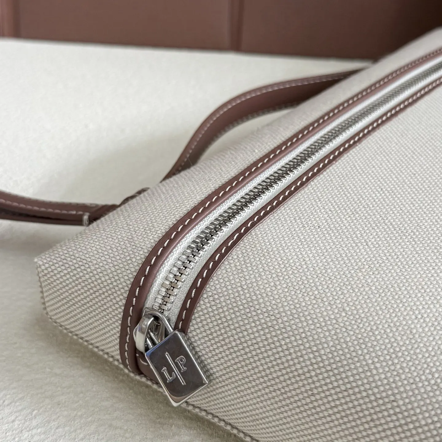 Clutch Bag Leather Image 9 Clutch Bag Leather Image 9