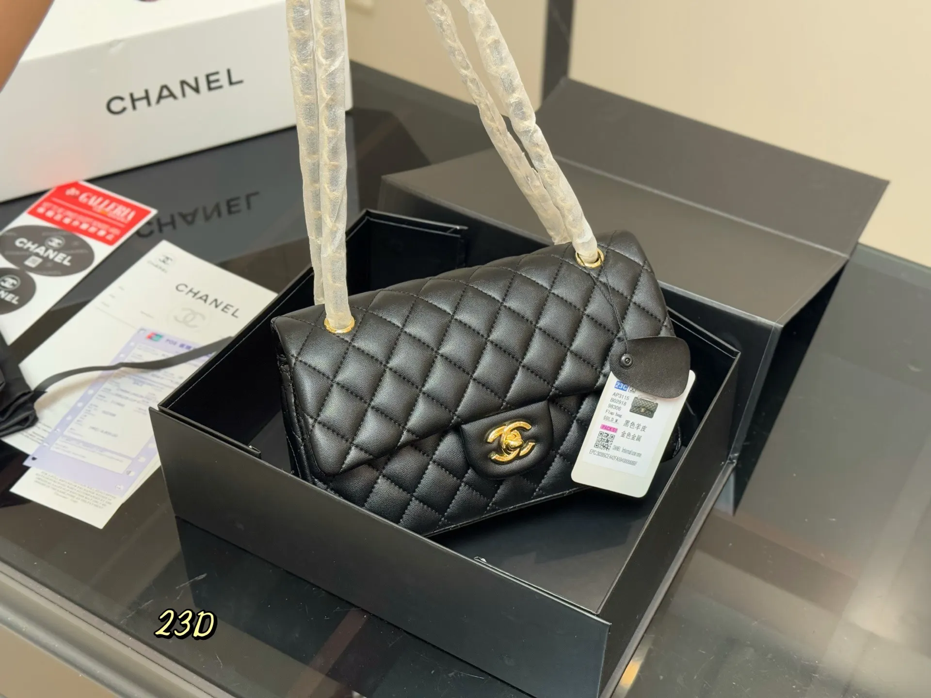 CHANEL 羊皮 cf我们一 斜挎包 轻便斜挎款