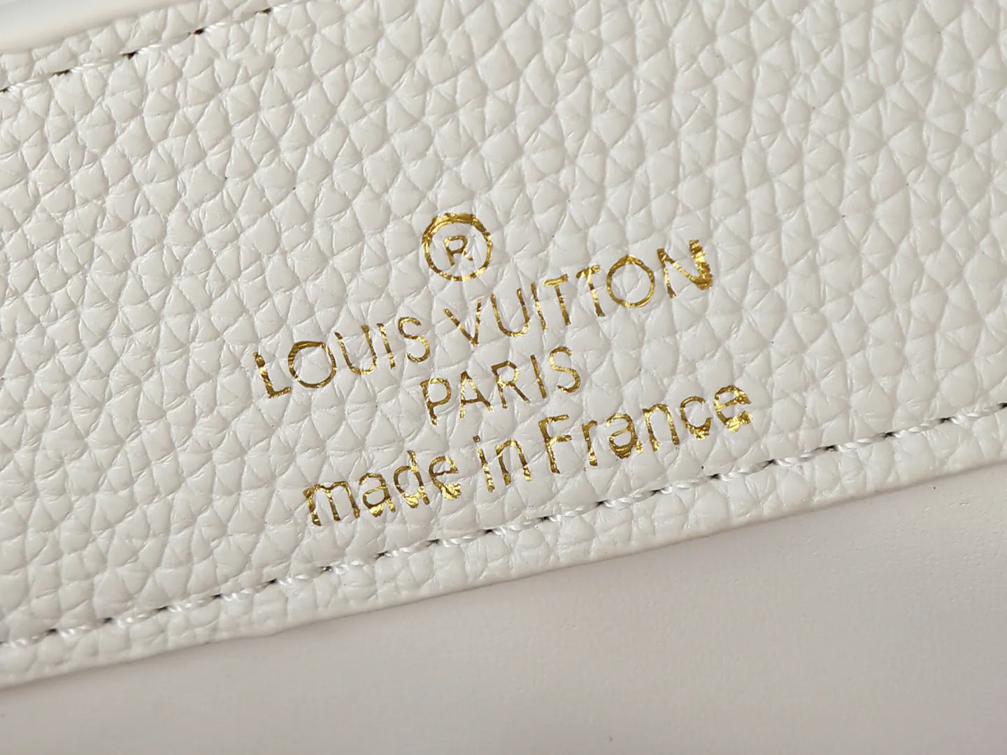LV Capucines 牛皮 链条包 精致链条款