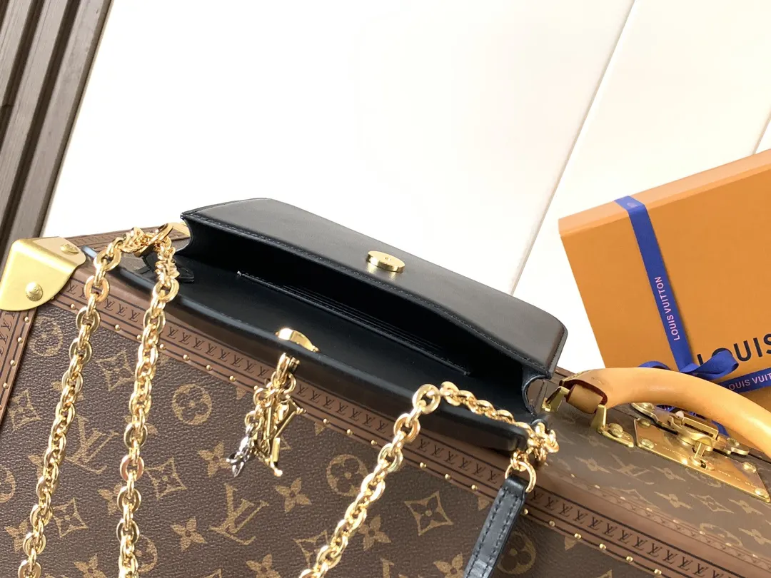 LV 黑色 杏色 牛皮 链条包 精致链条款