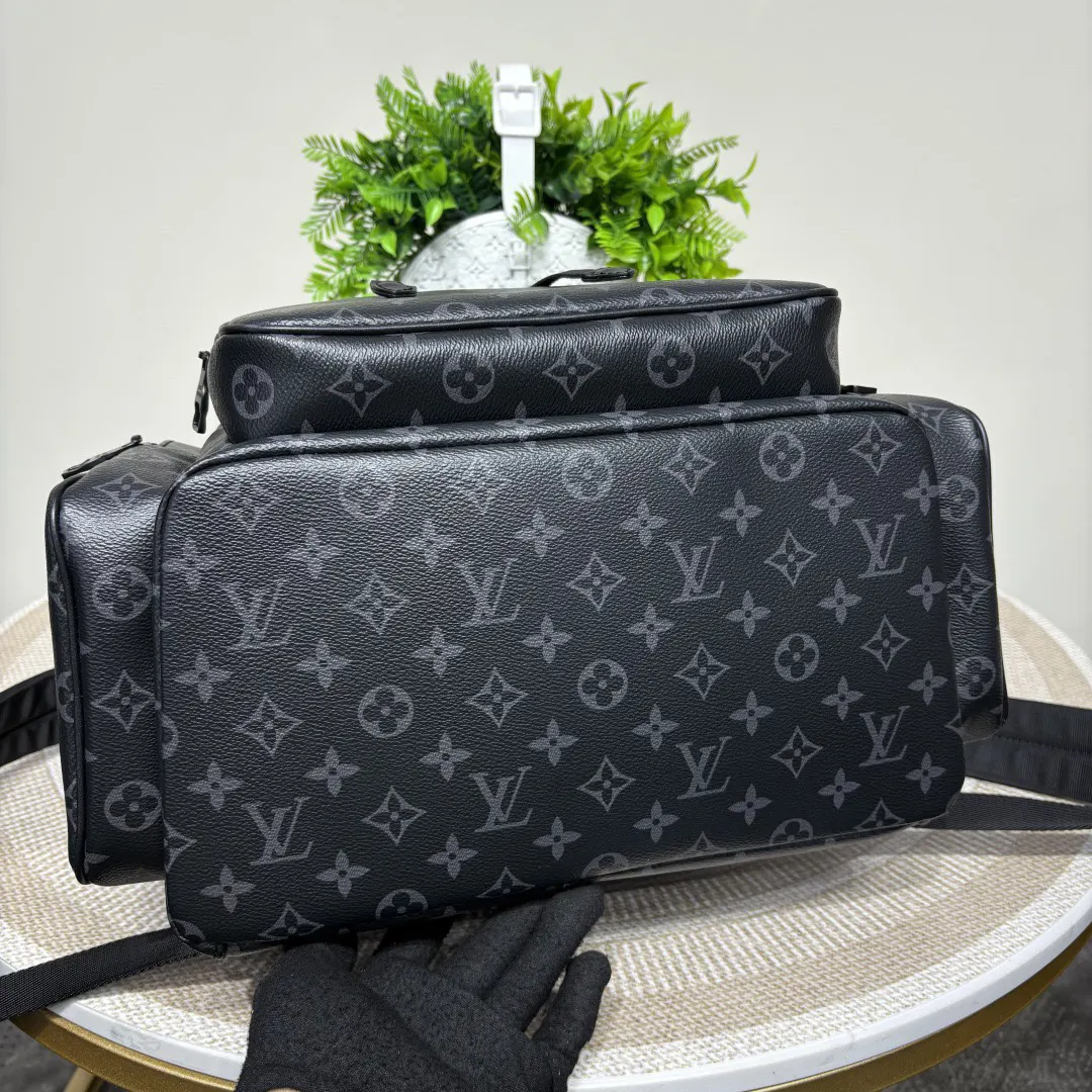 Black Gold Chain Bag Leather