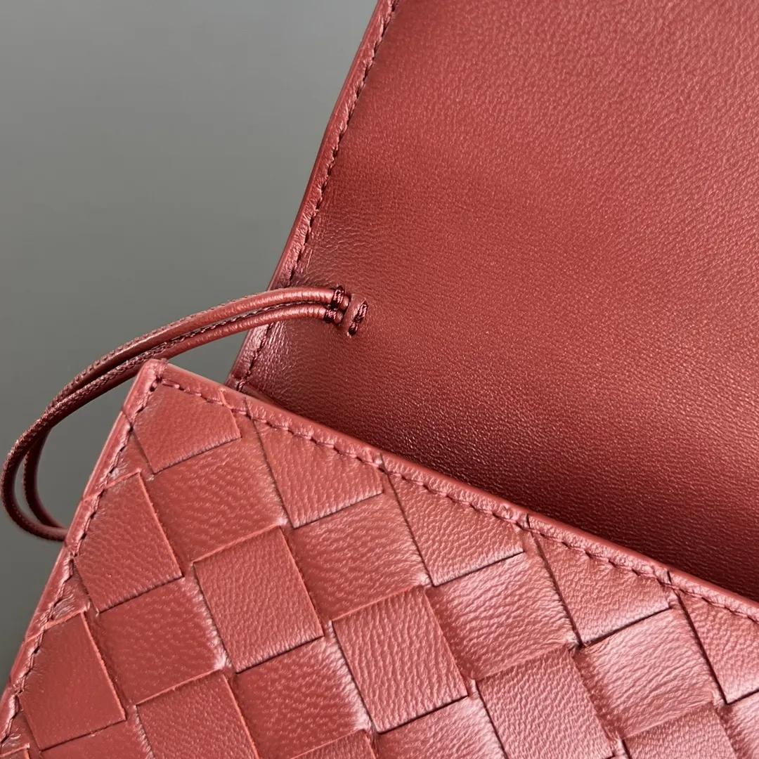 Bottega Veneta 羊皮 腋下包 復古腋下背款