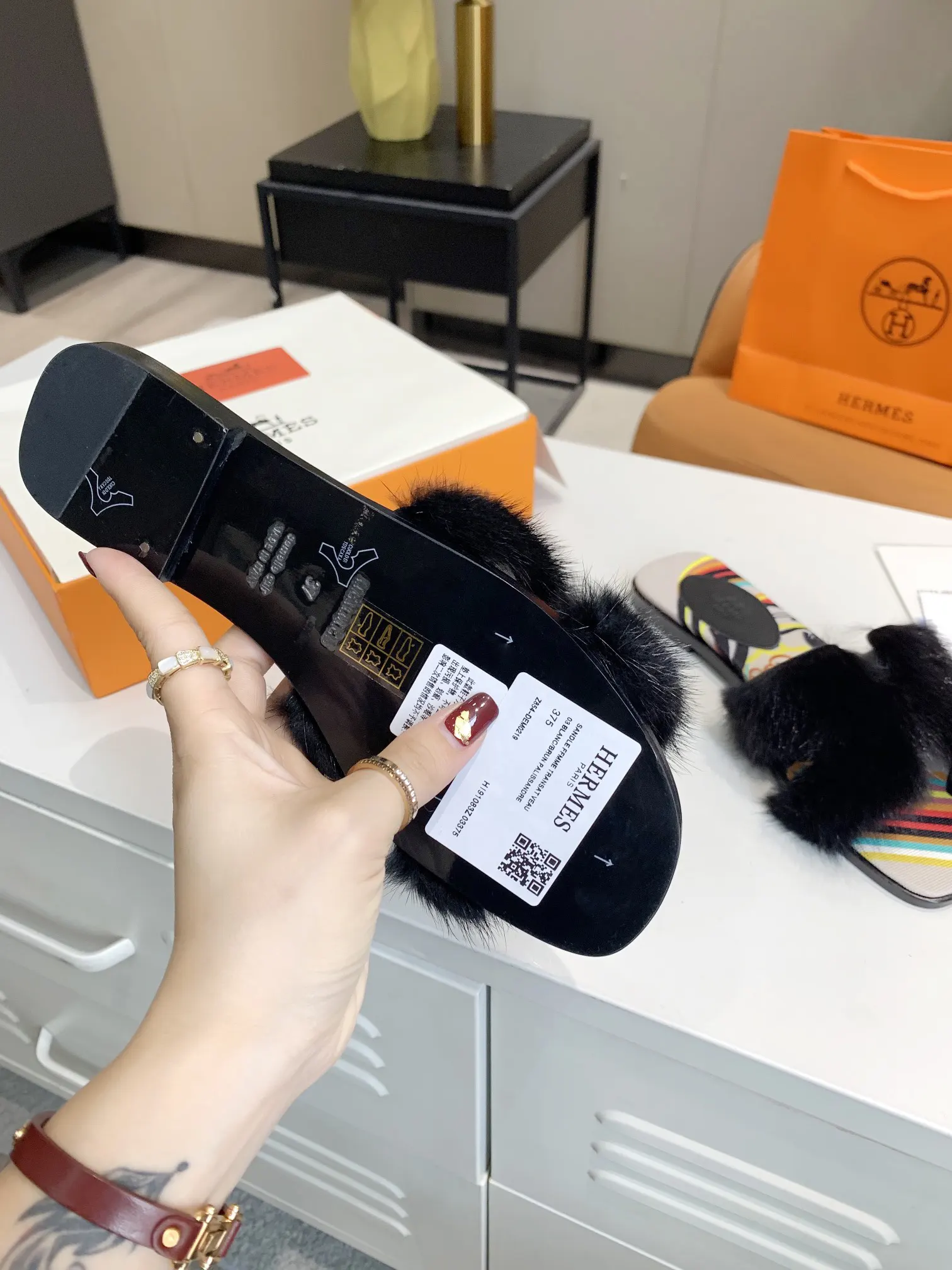 Hermes 黑 鞋履 舒適百搭款