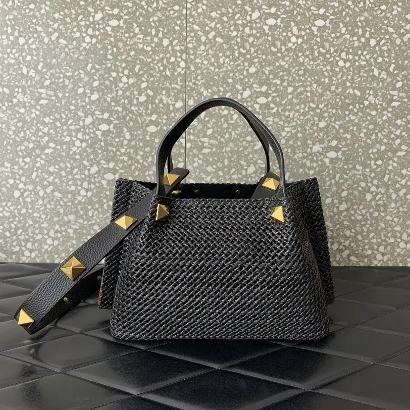 Valentino 棕色 皮革 托特包 大容量托特款