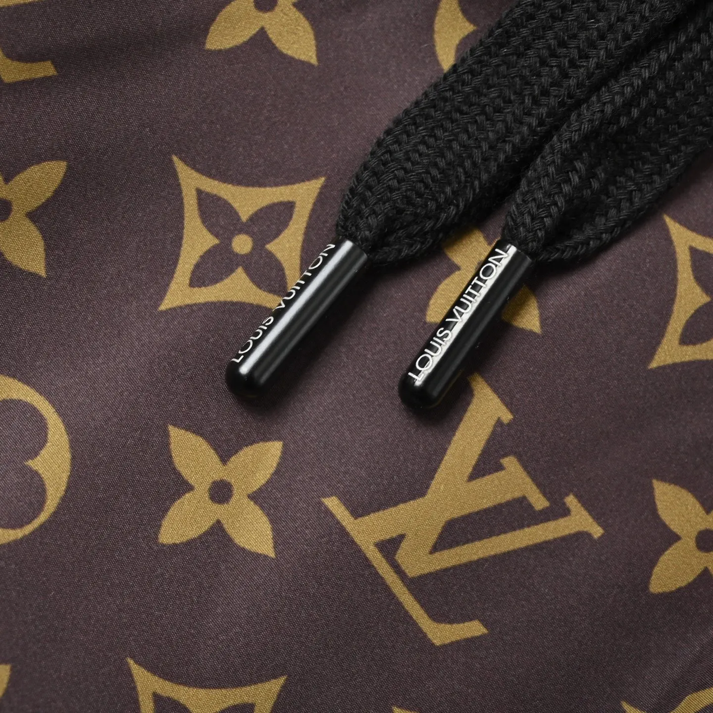 LV 棕色 老花 Logo 短裤 宽松休闲款