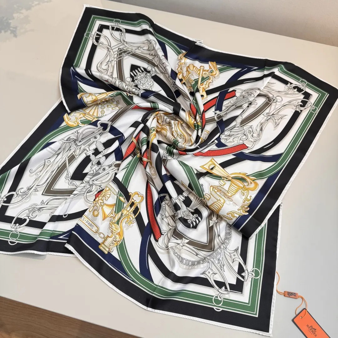 Hermès 丝巾 精致配饰