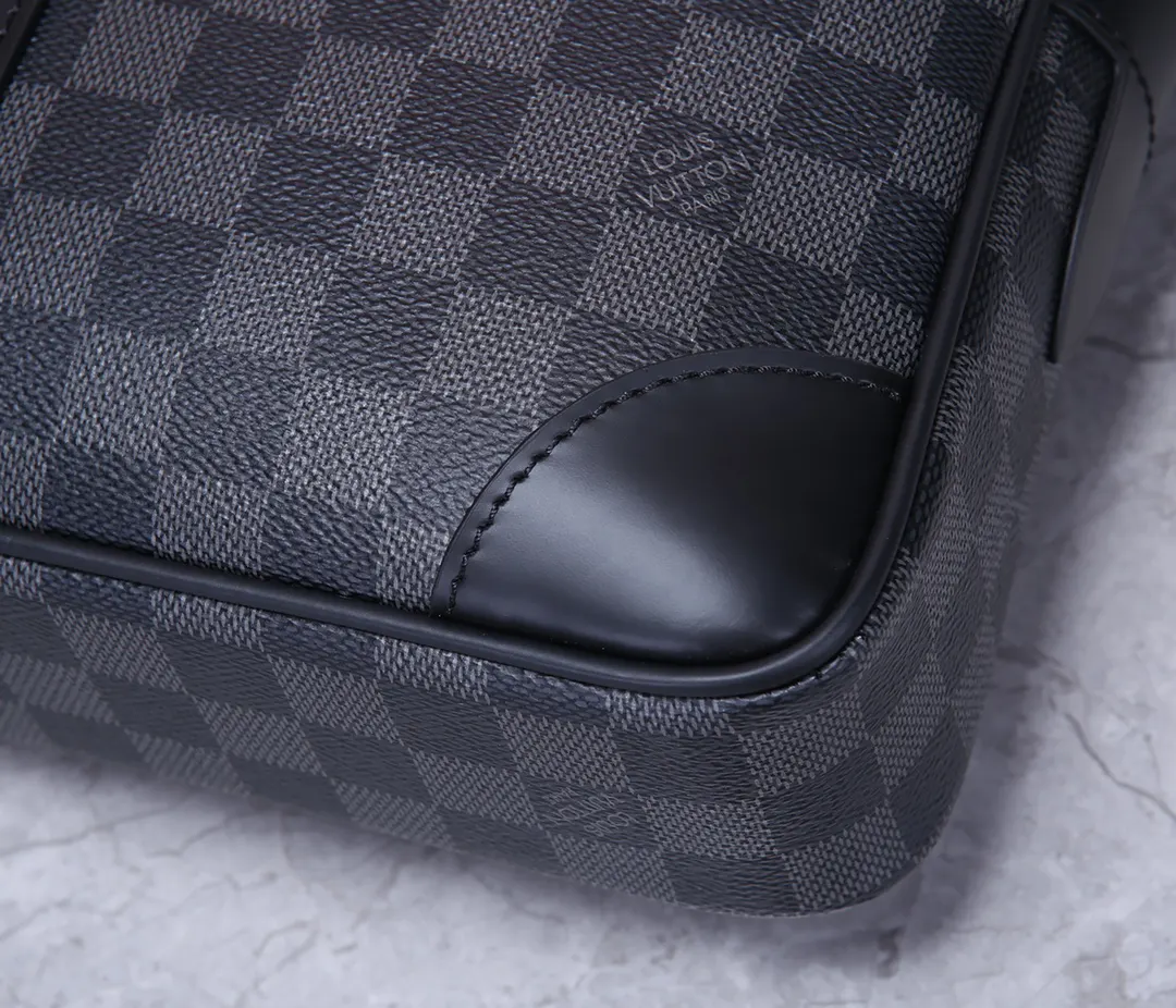 Louis Vuitton Monogram Briefcase Business Commuter Canvas