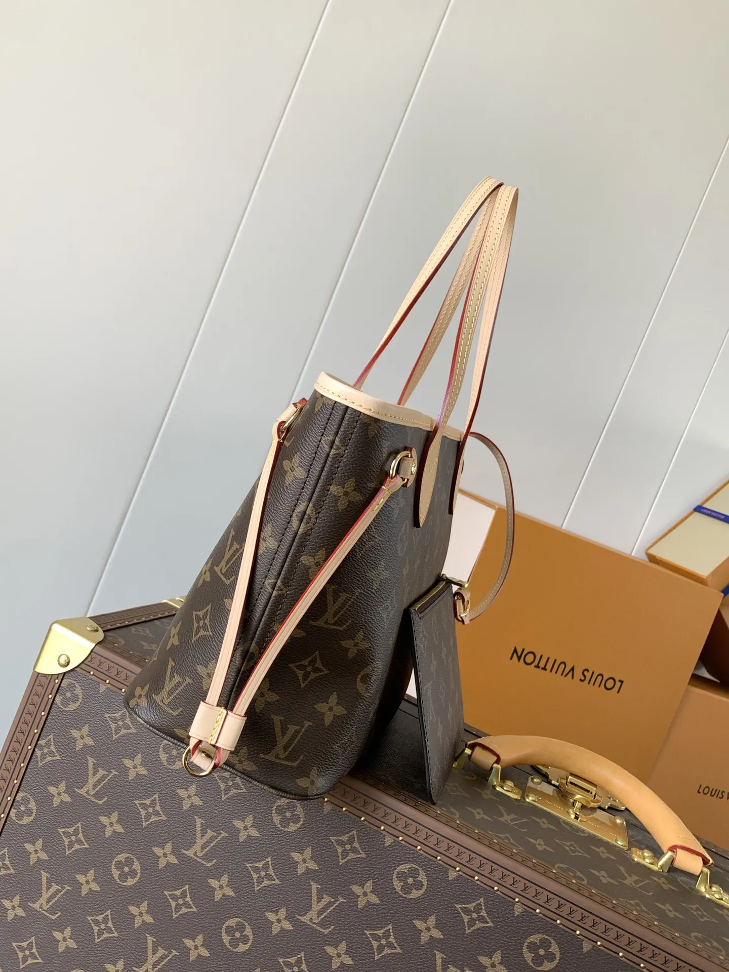 LV Neverfull 金色 牛皮 手拿包 精致手拿款
