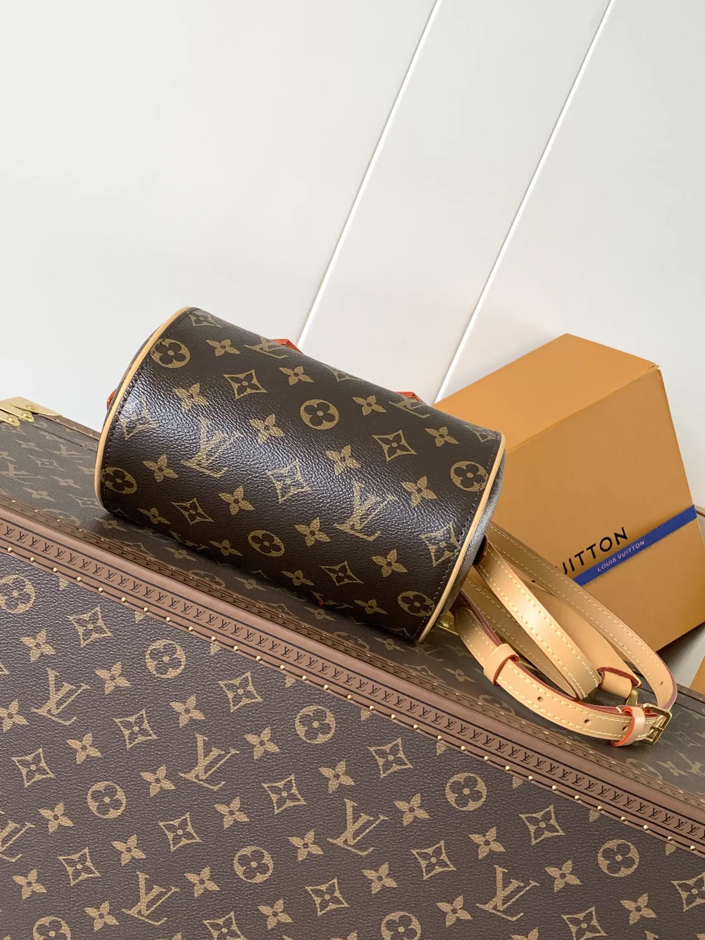 Chain Bag Leather