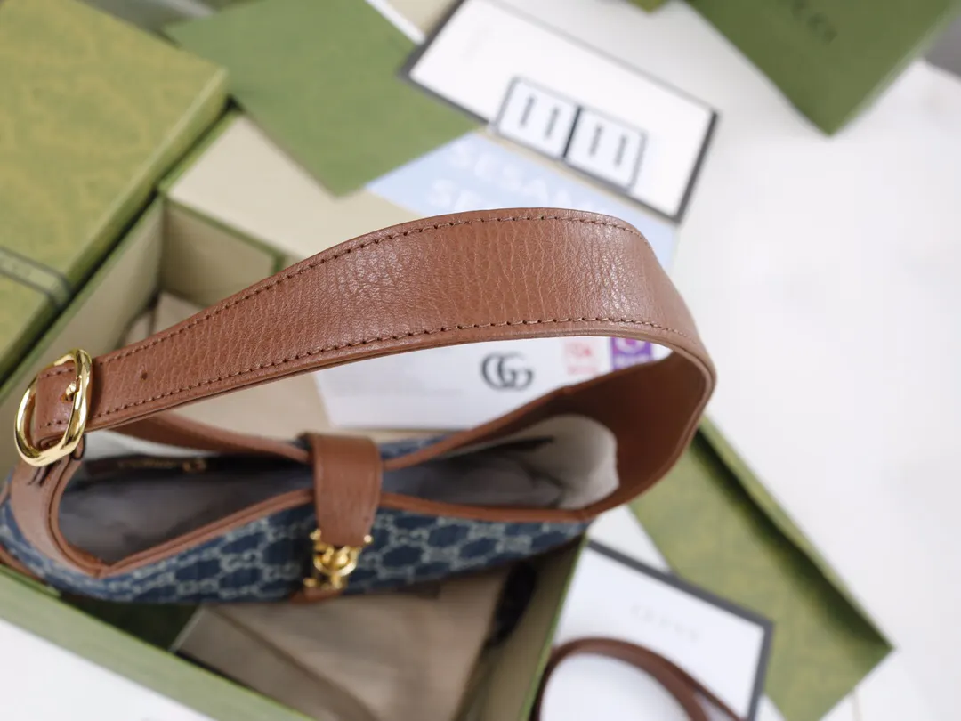 Gucci 牛仔 牛皮 价 腋下包 復古腋下背款
