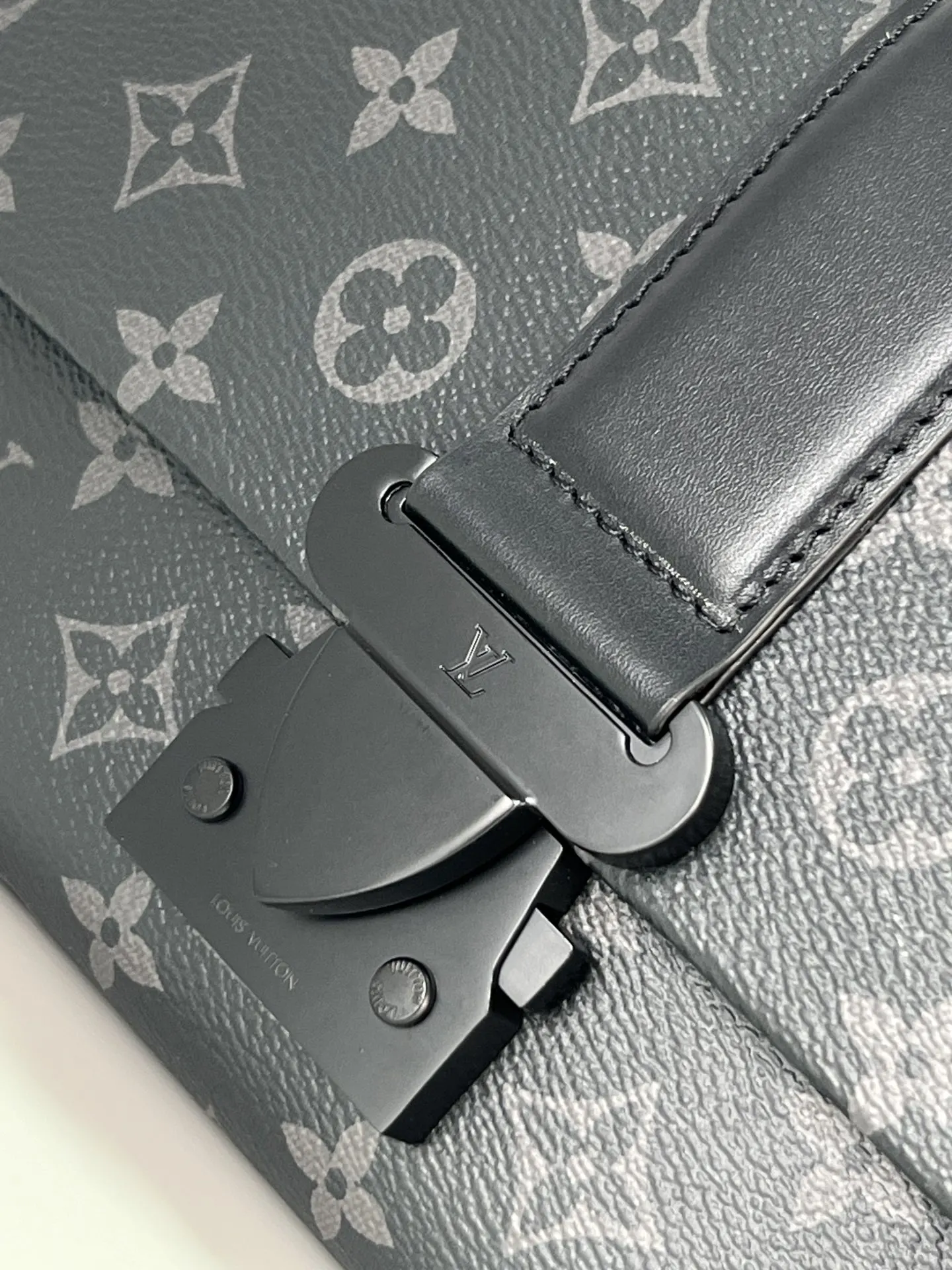 Louis Vuitton 老花 斜挎包 实拍款01