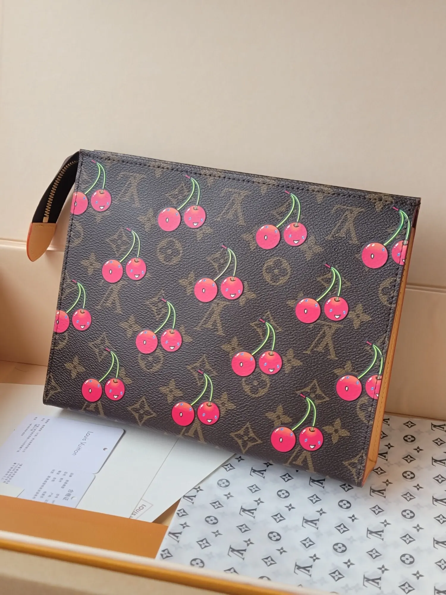 LV accessories single item Image 2 LV accessories single item Image 2