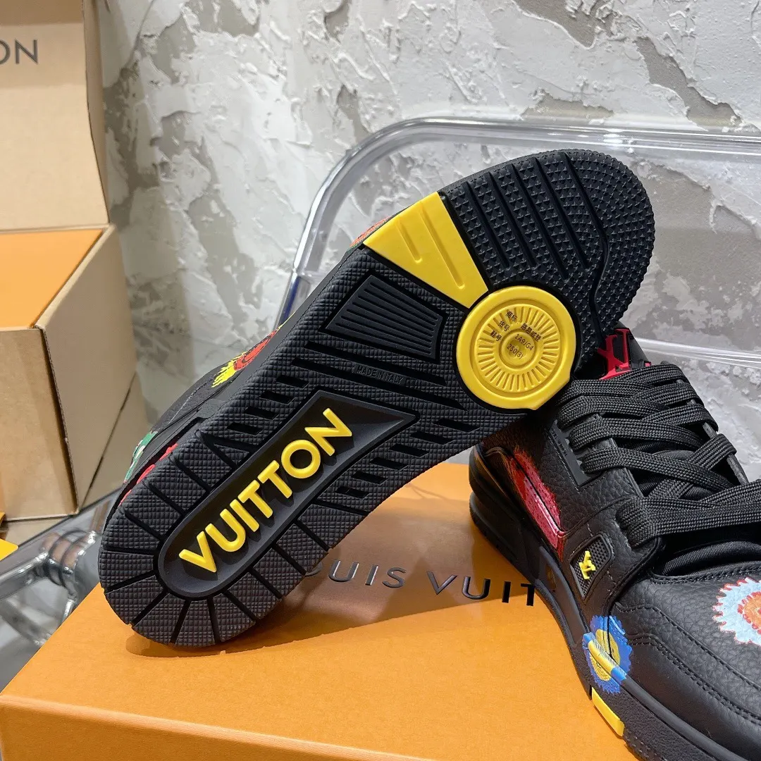 Louis Vuitton 老花 运动鞋