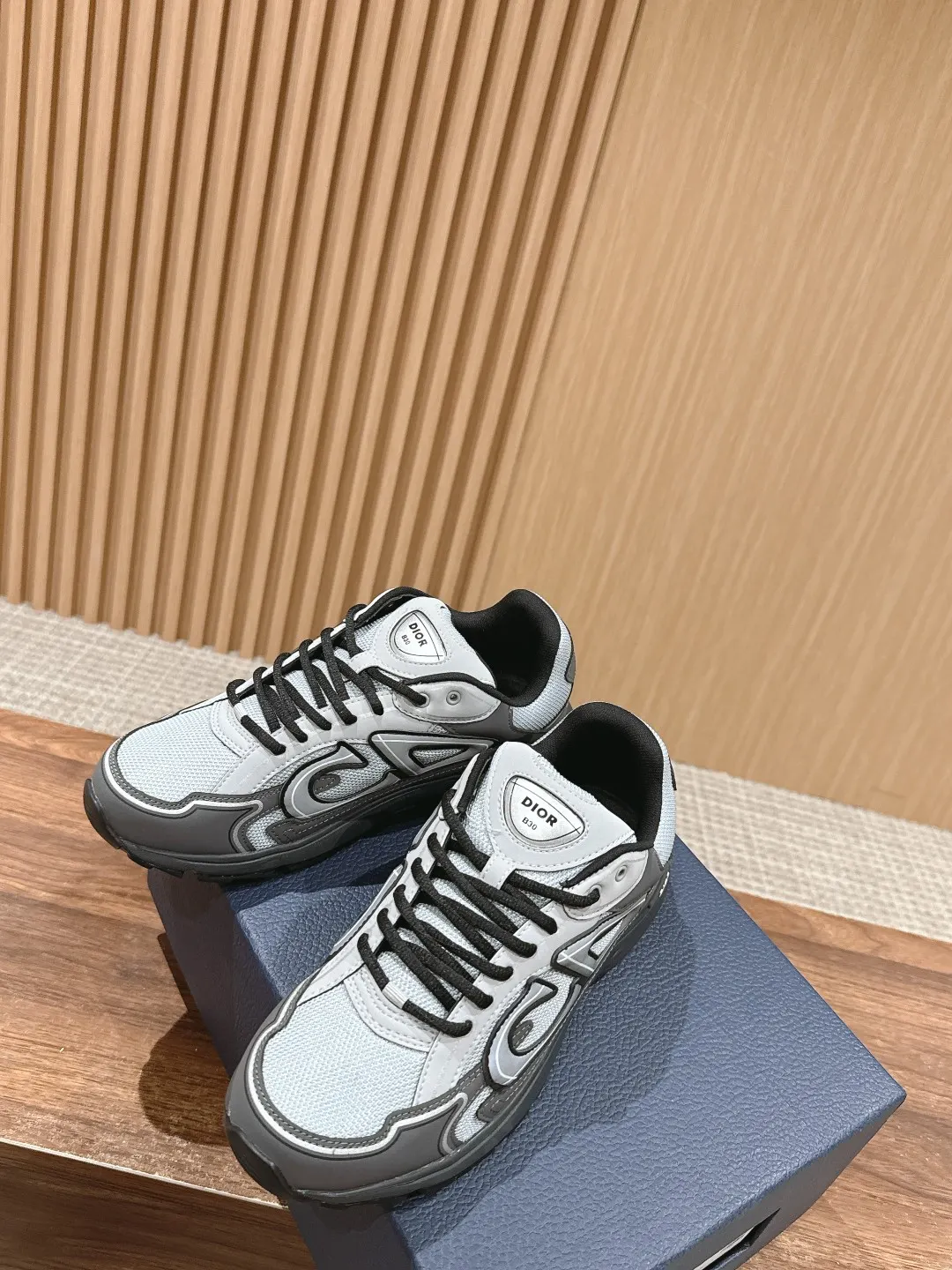 New Balance B30 運動鞋 休閒百搭款(數字5) New Balance B30 運動鞋 休閒百搭款(數字5)
