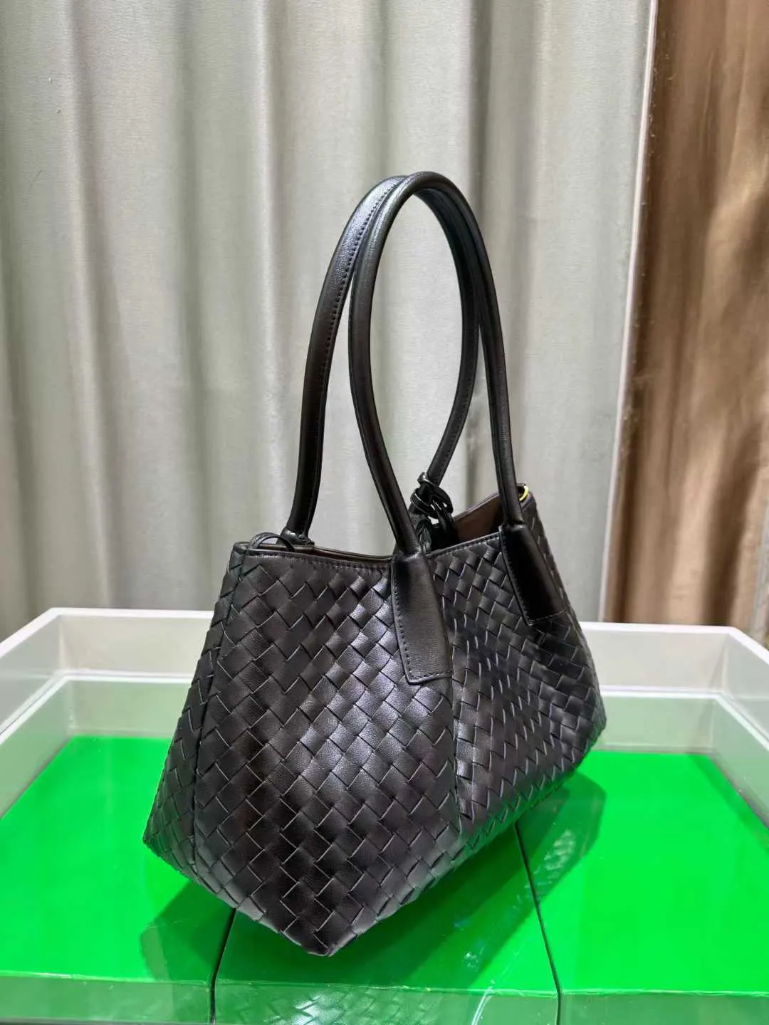 Bottega Veneta 托特包 大容量托特款