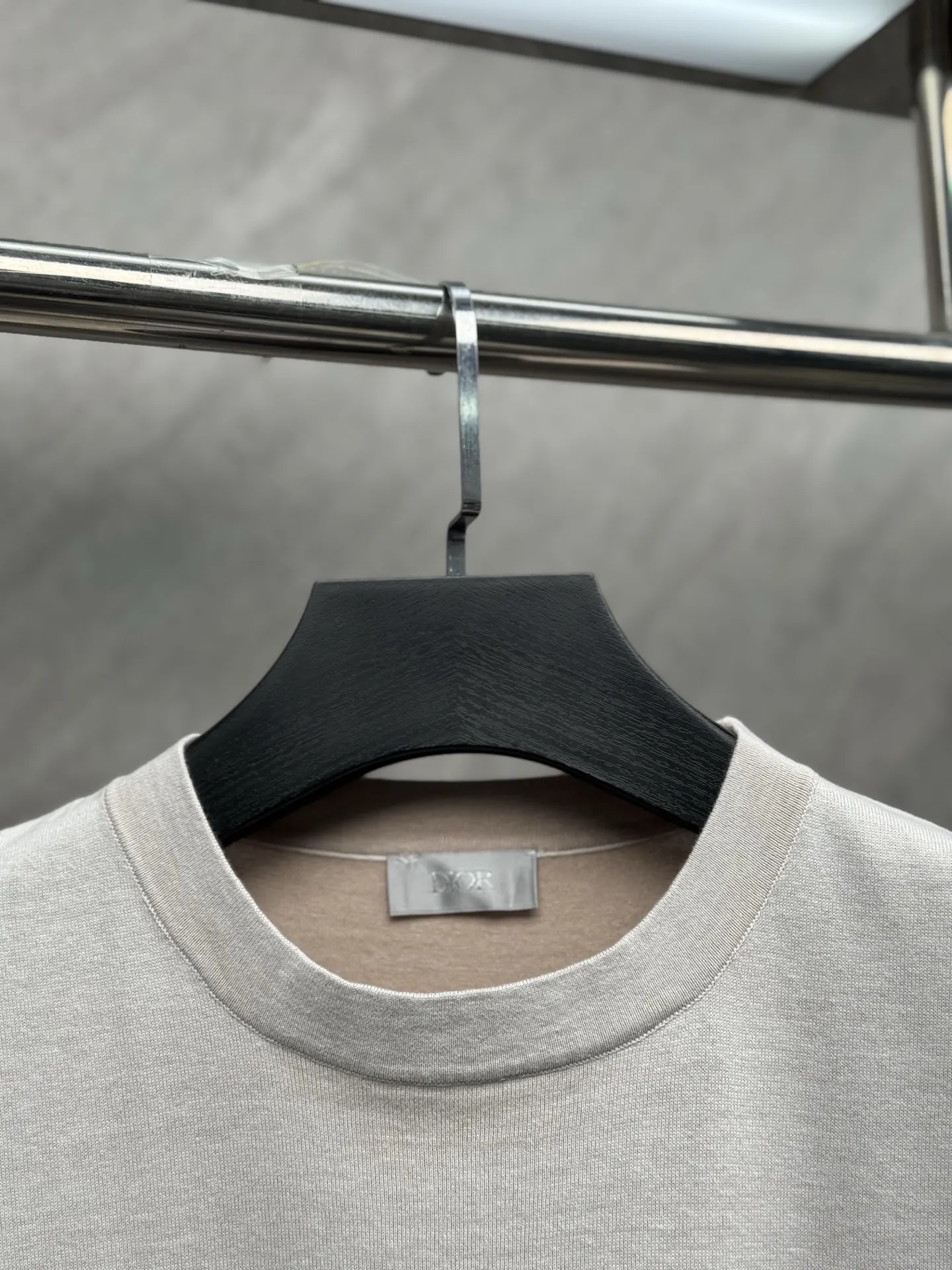 Dior White Crew Neck Short Sleeve T-Shirt Image 4 Dior White Crew Neck Short Sleeve T-Shirt Image 4