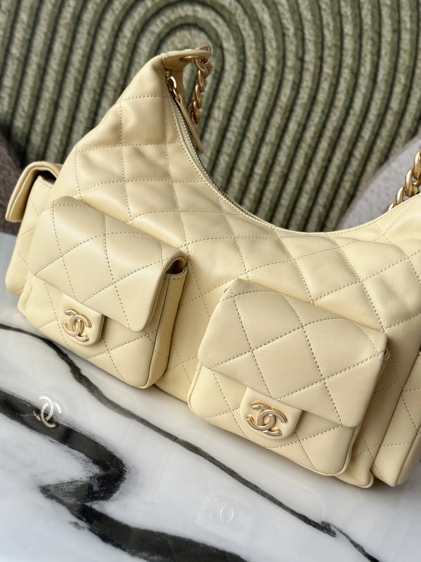 White Chain Bag
