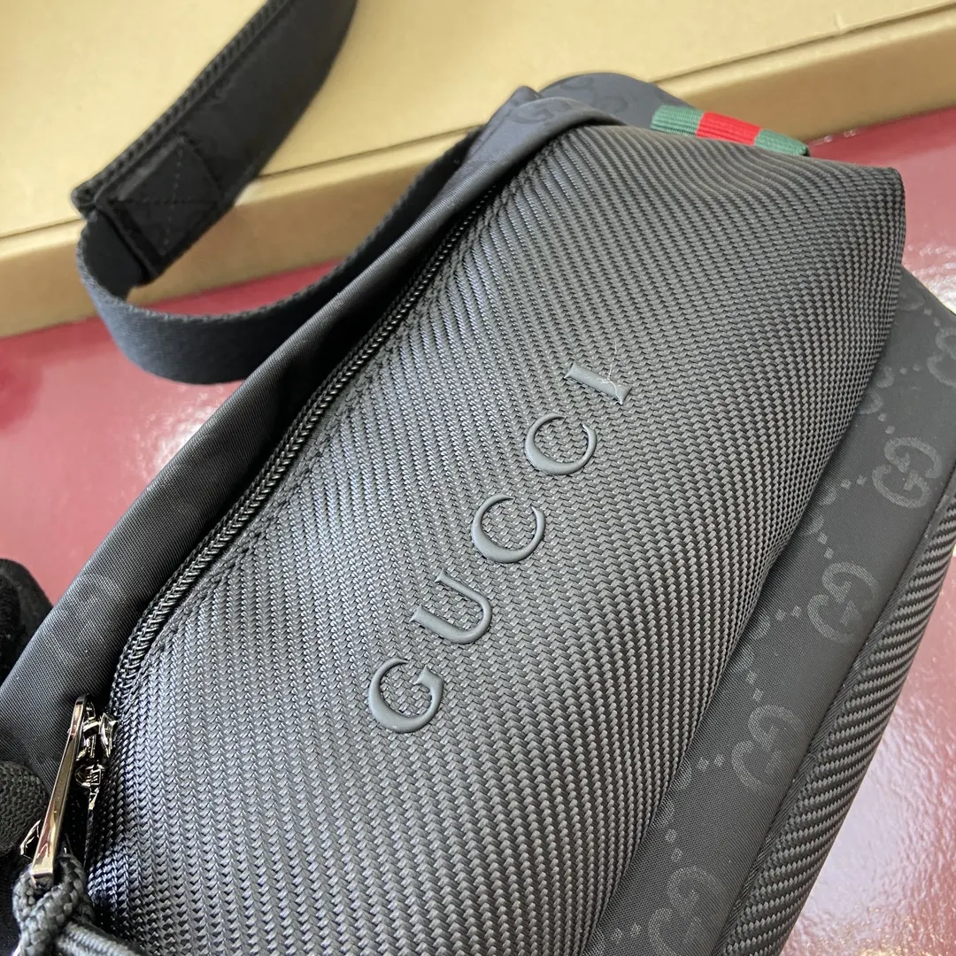 Gucci 腰包 休閒腰包款