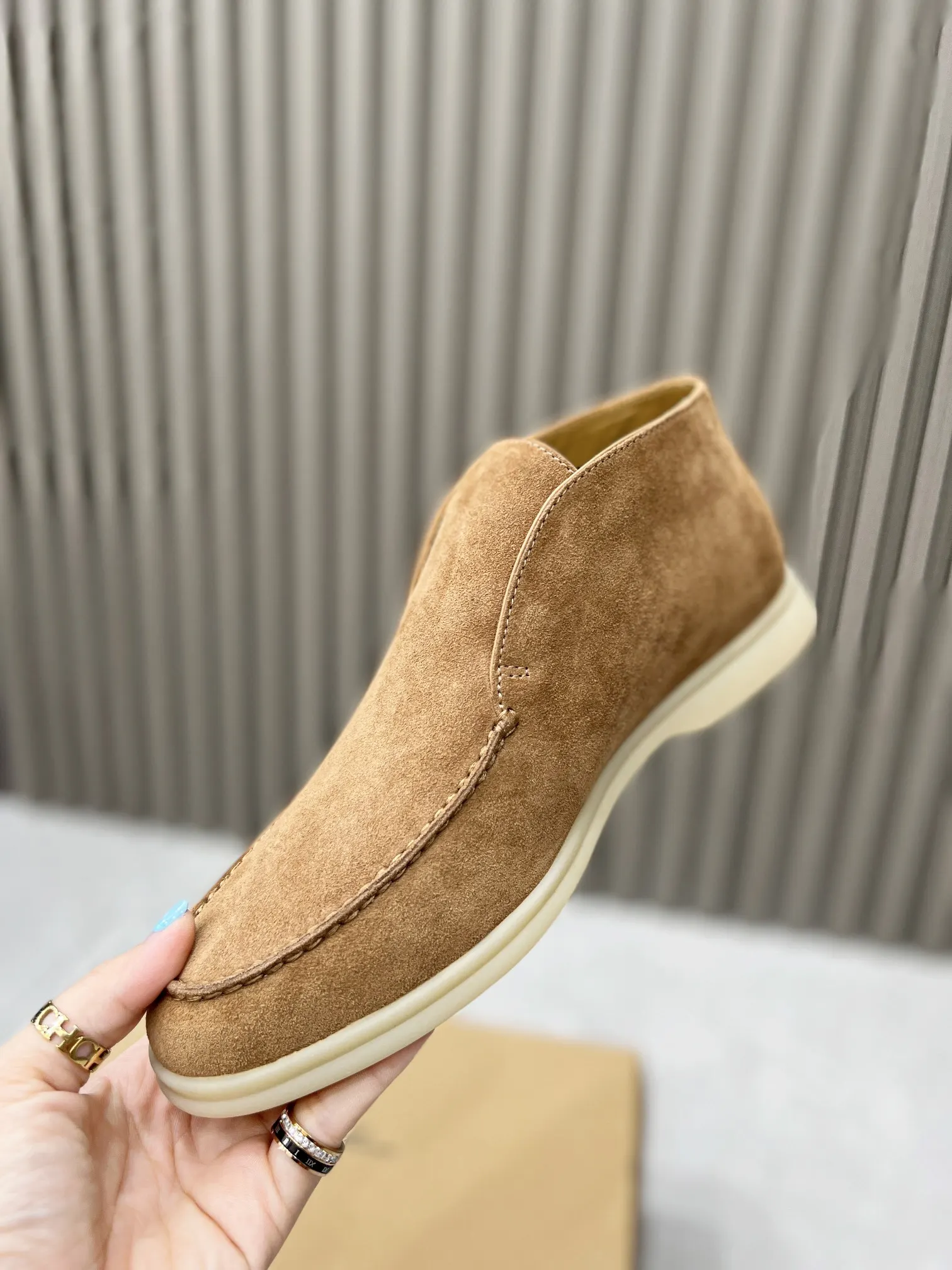Hermès 运动鞋