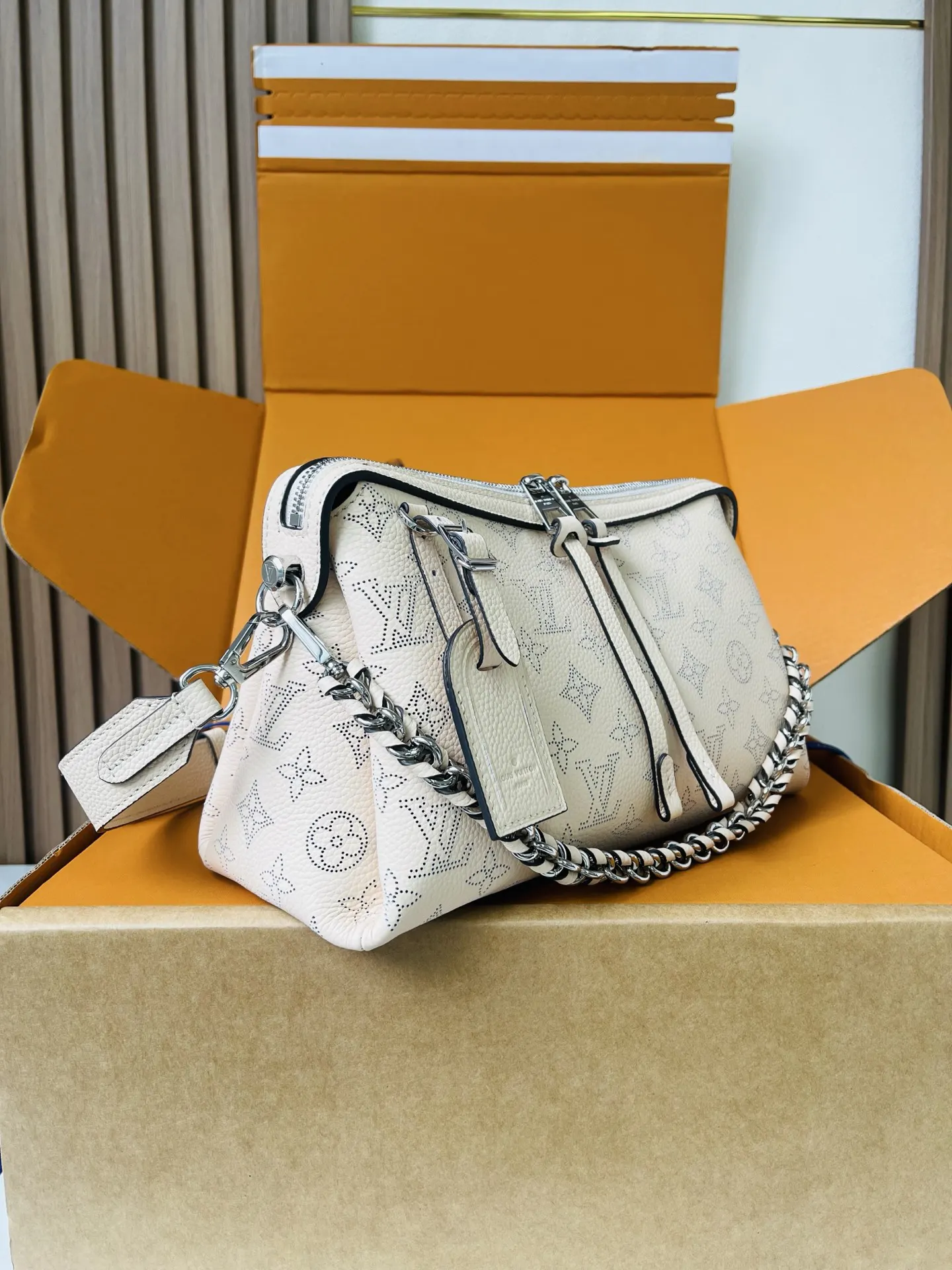 Chain Bag Leather