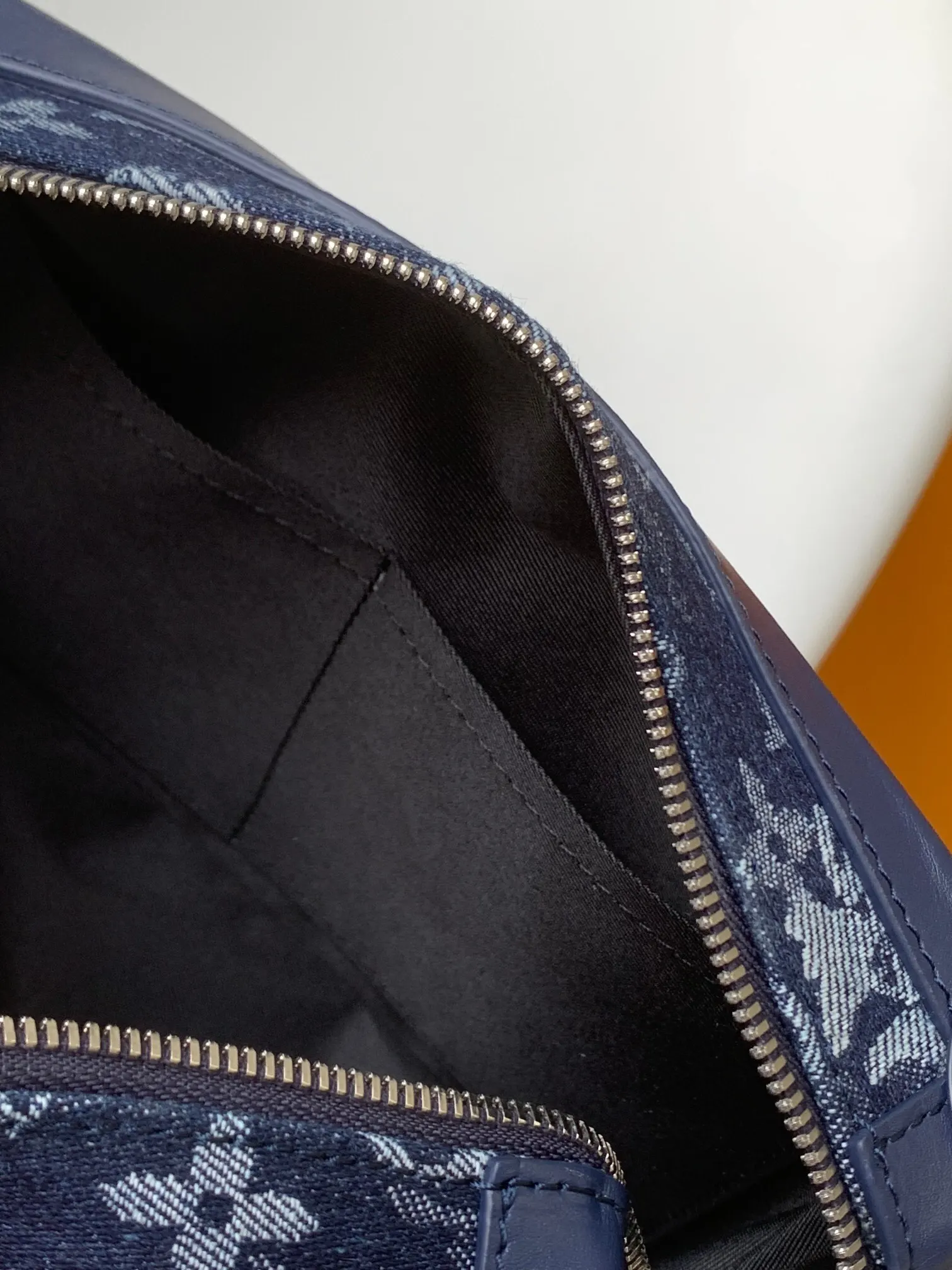 Louis Vuitton Monogram Fashion Item Travel Image 7