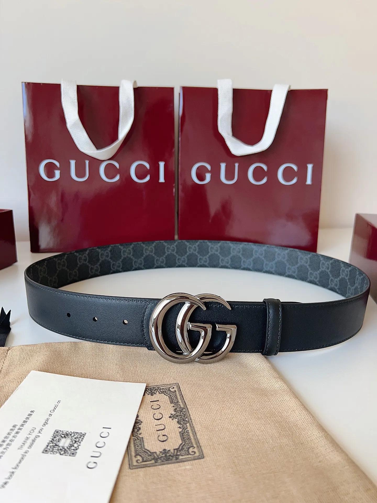 Gucci Double G 双G扣牛皮腰带