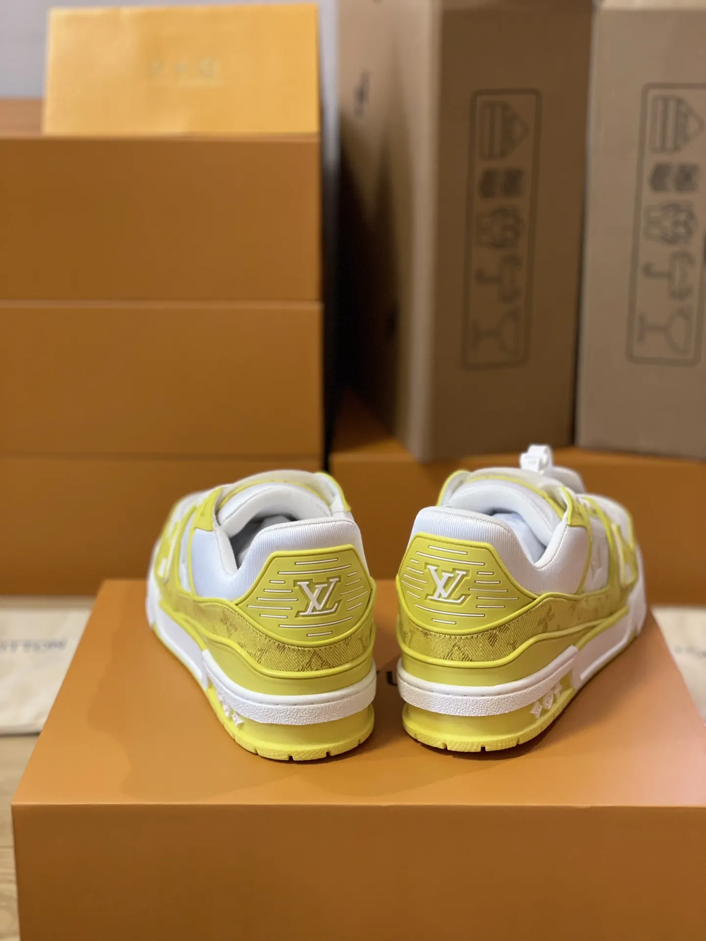 Louis Vuitton 运动鞋