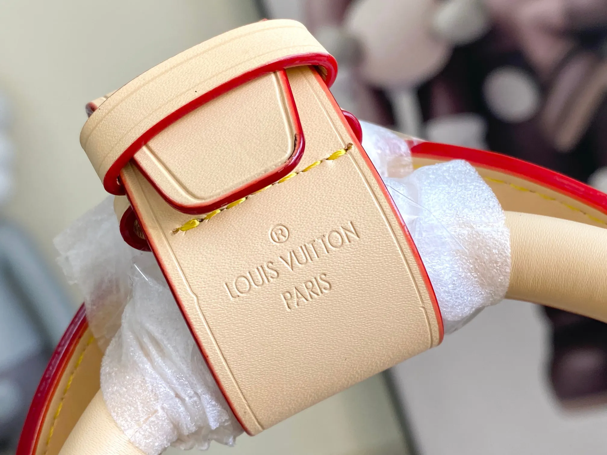 Louis Vuitton Gold Top Handle Bag Commuter Leather