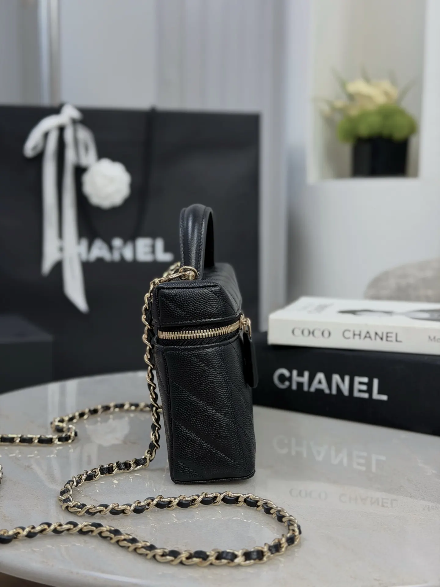 CHANEL 19 Bag 黑色荔枝纹牛皮链条包 单肩斜挎款