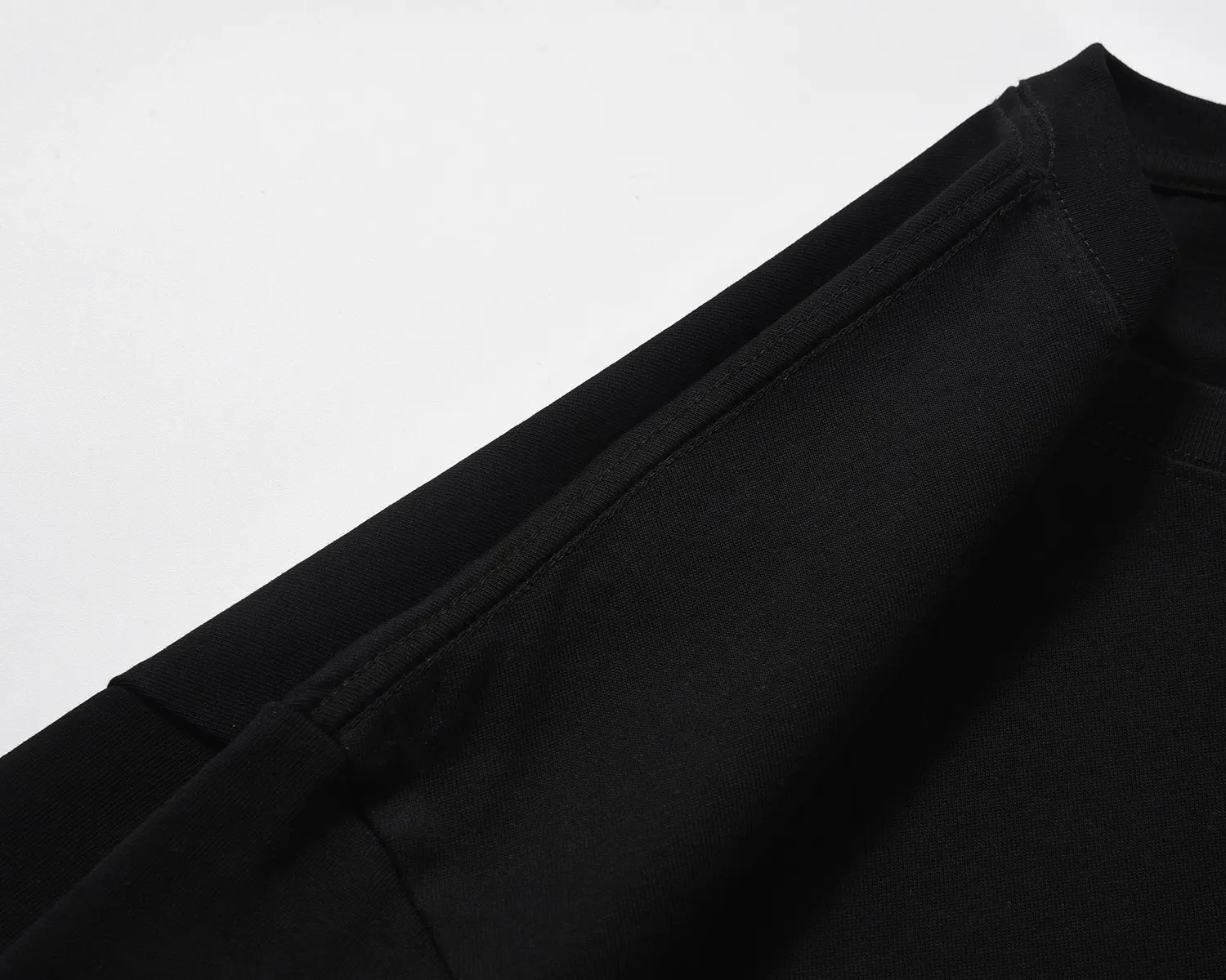 Balenciaga 黑色 短袖T恤 宽松休閒(數字6) Balenciaga 黑色 短袖T恤 宽松休閒(數字6)