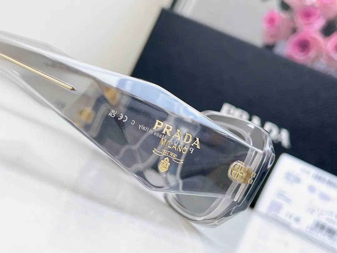 PRADA SPR17W 太阳眼镜 时尚遮阳款