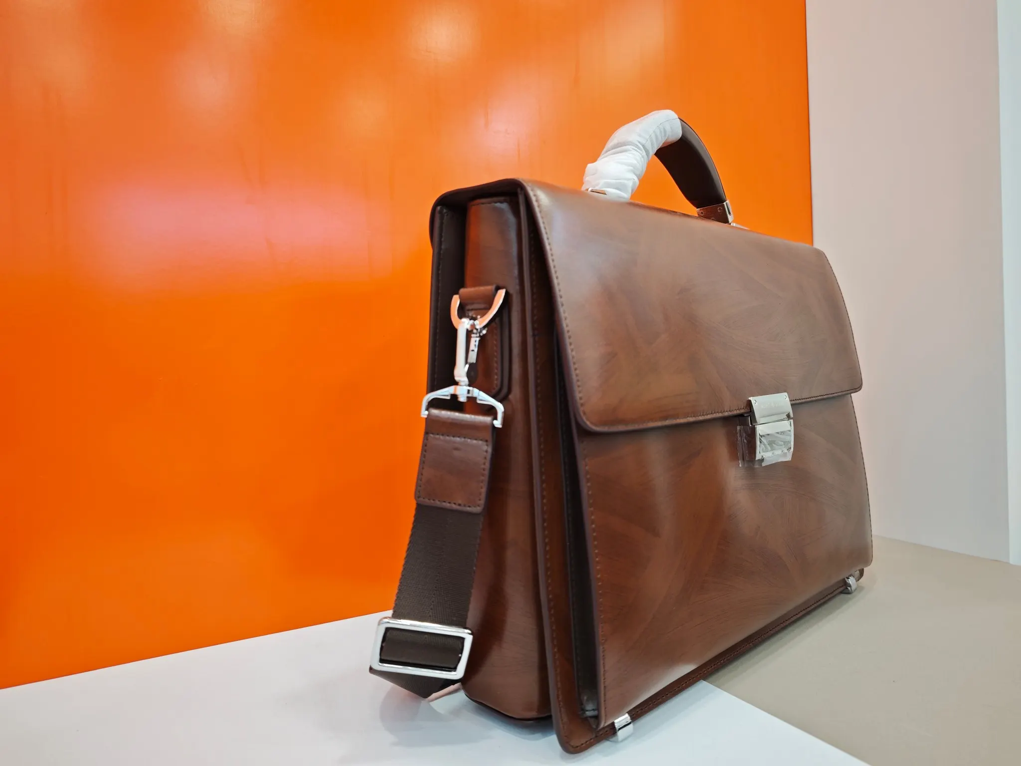Brown Briefcase Business Commuter Leather