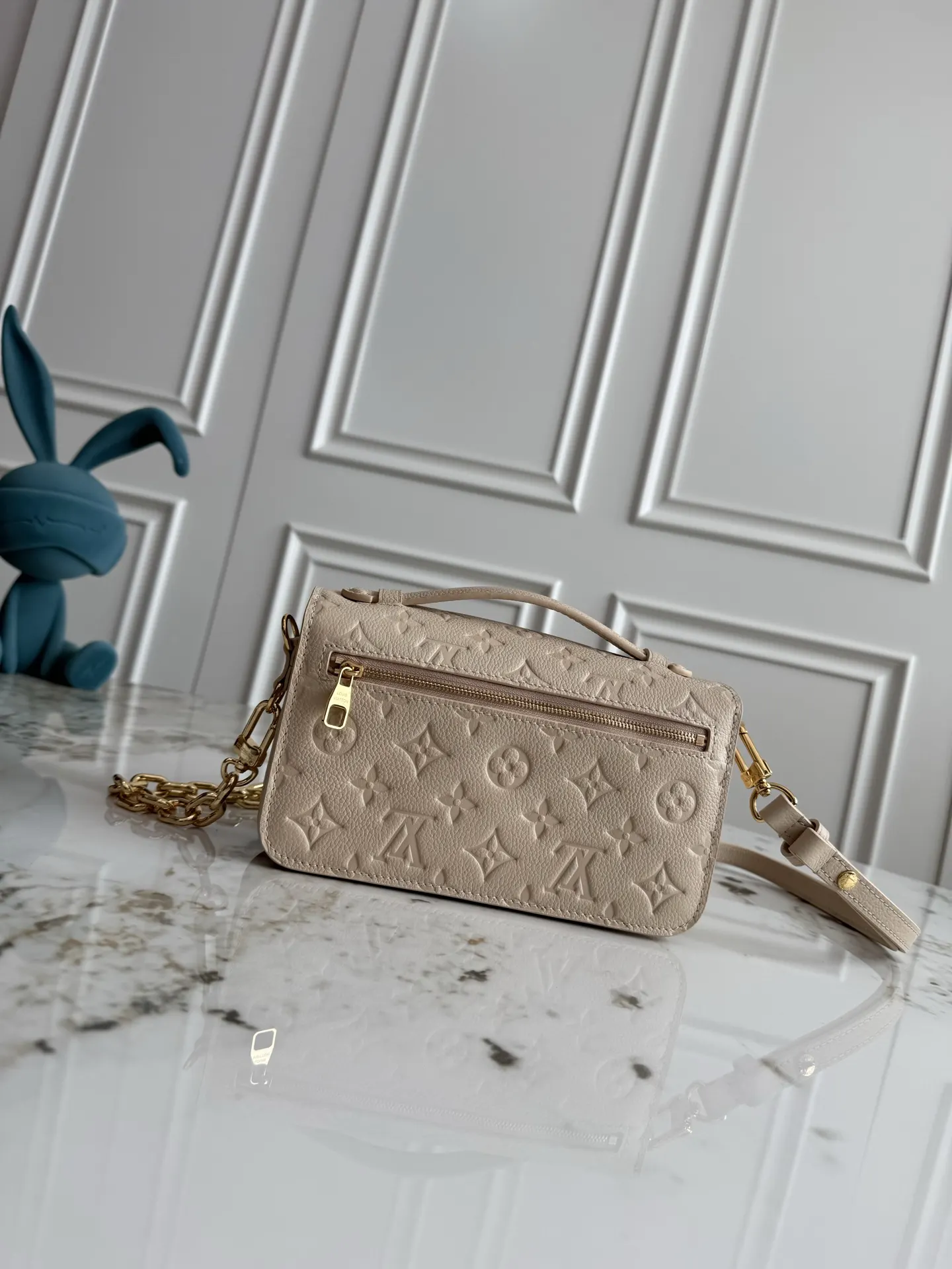 Louis Vuitton Black And Pink Colorblock Chain Crossbody Bag
