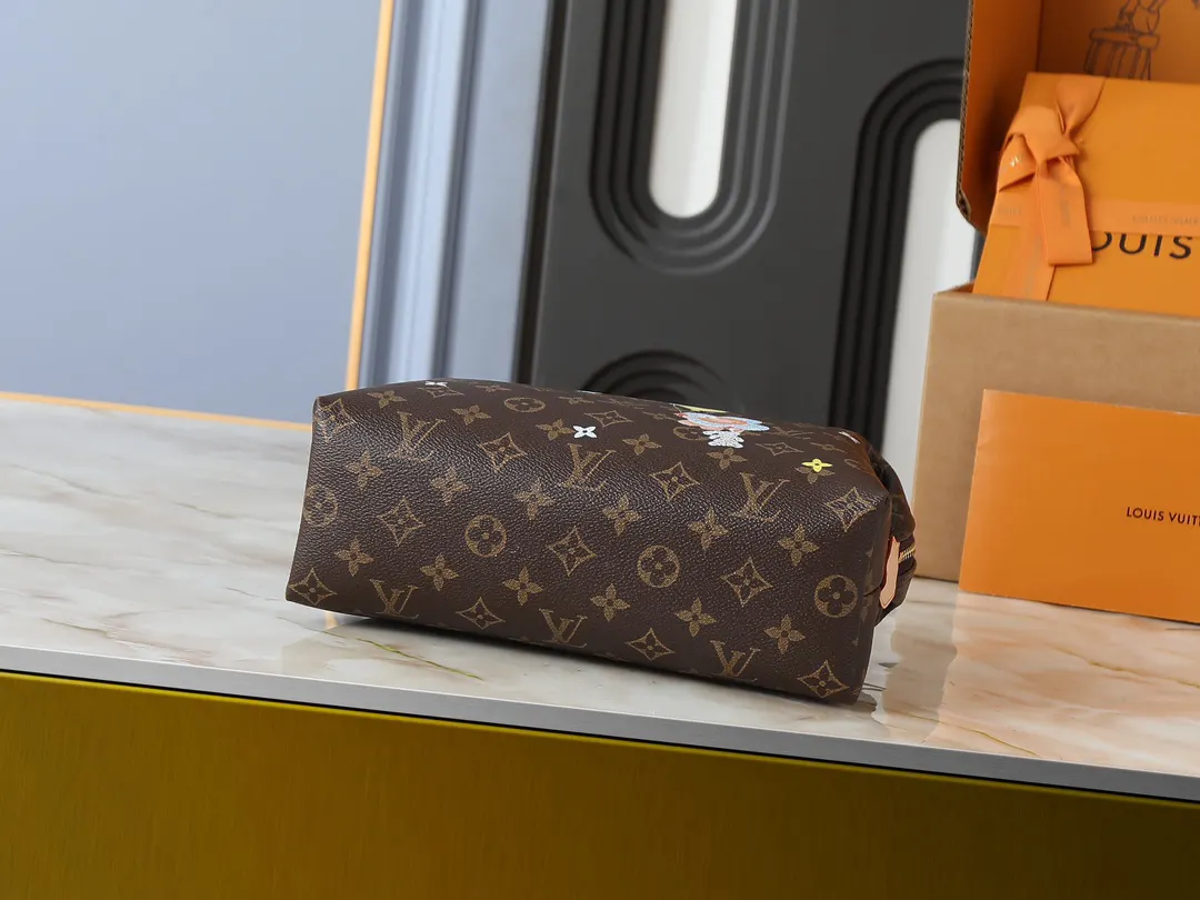 Louis Vuitton Cosmetic Pouch Leather