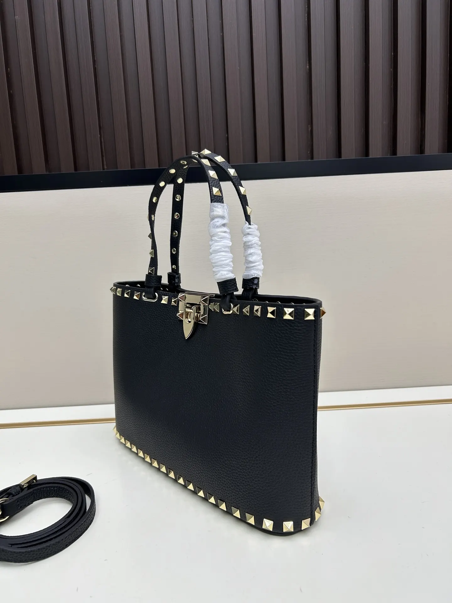 小牛皮 批 上架 VALENT链条包 精致链条款