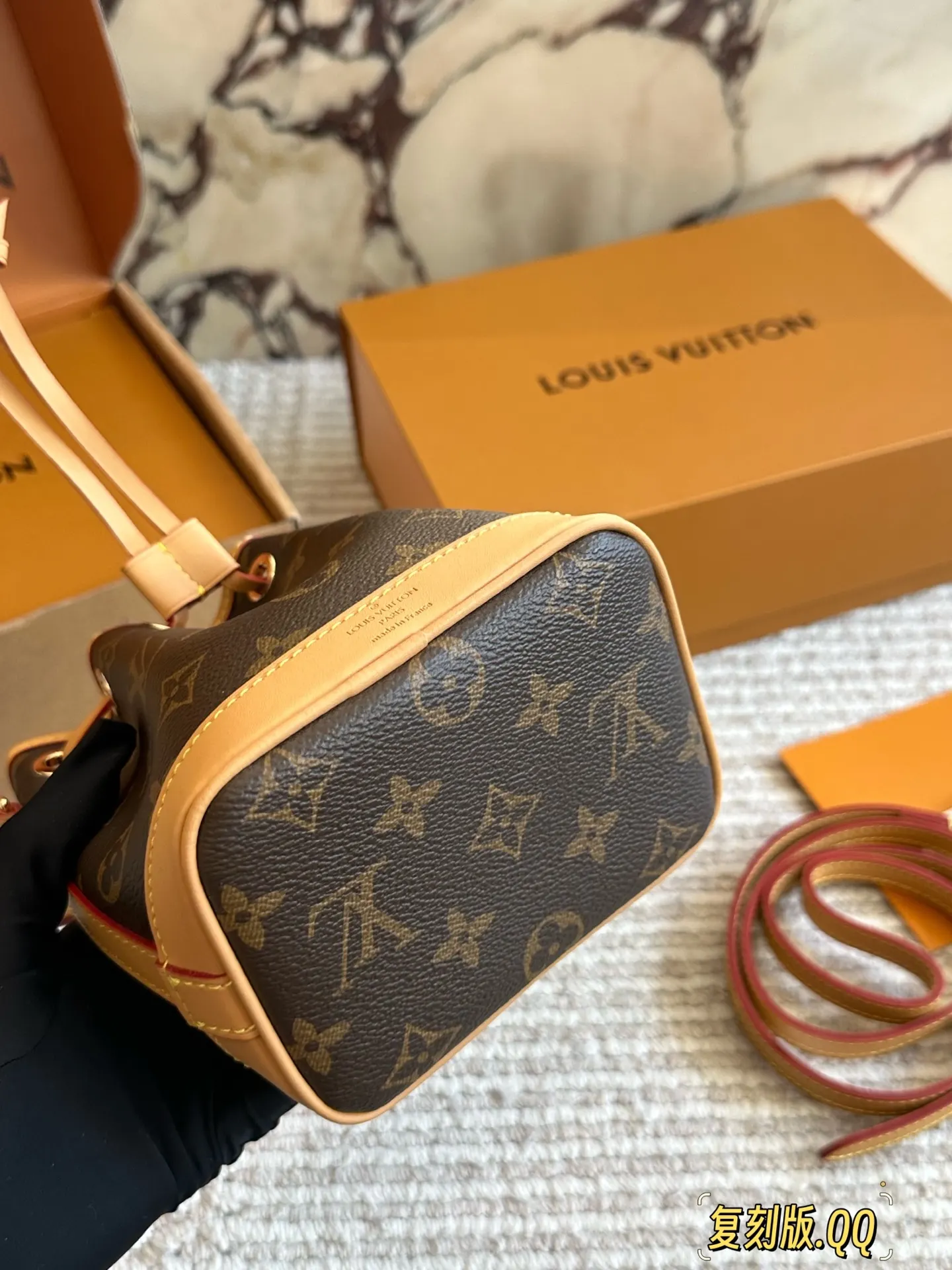 Louis Vuitton Monogram Bucket Bag Casual