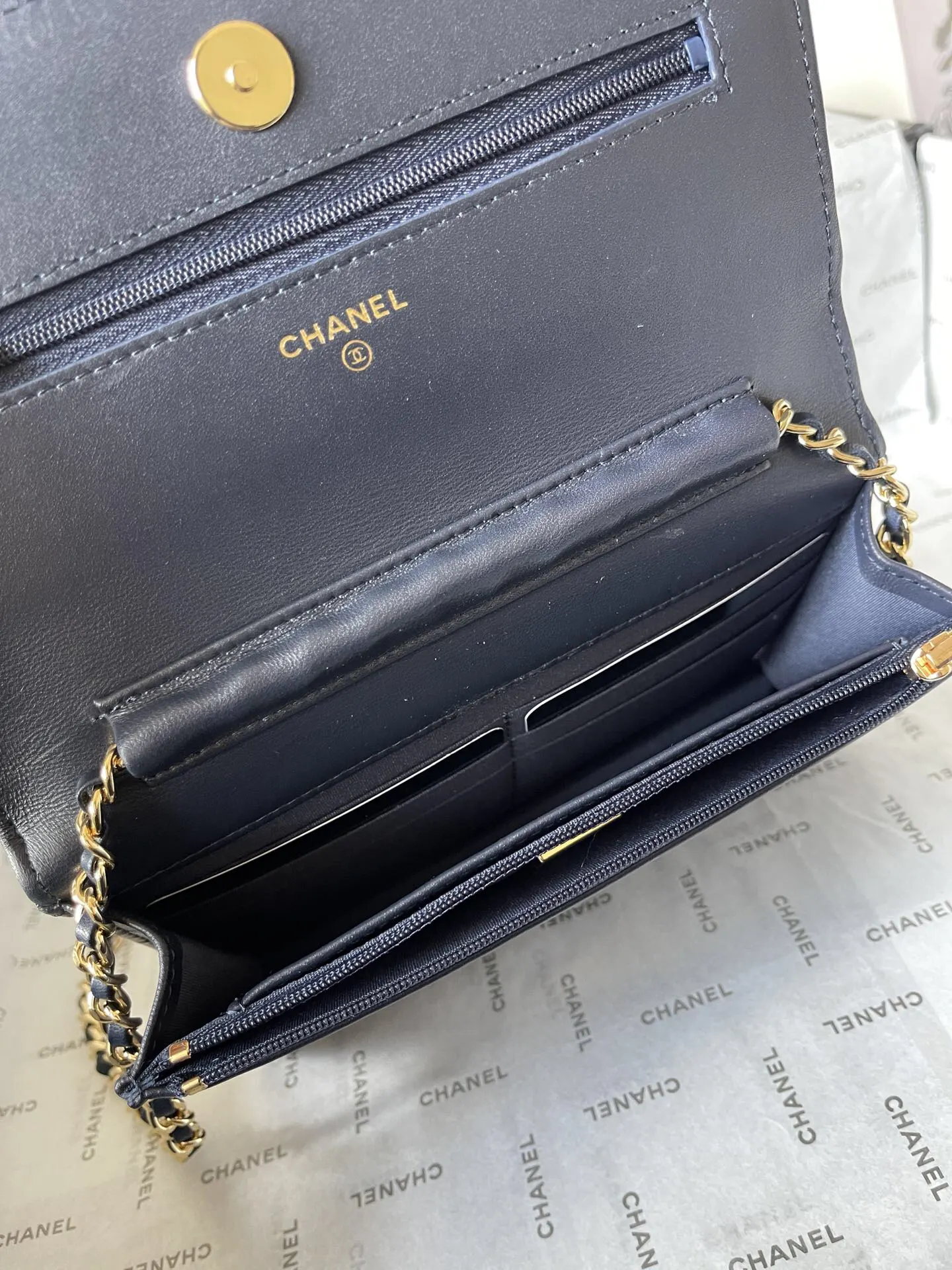 Chain Bag Image 9 Chain Bag Image 9